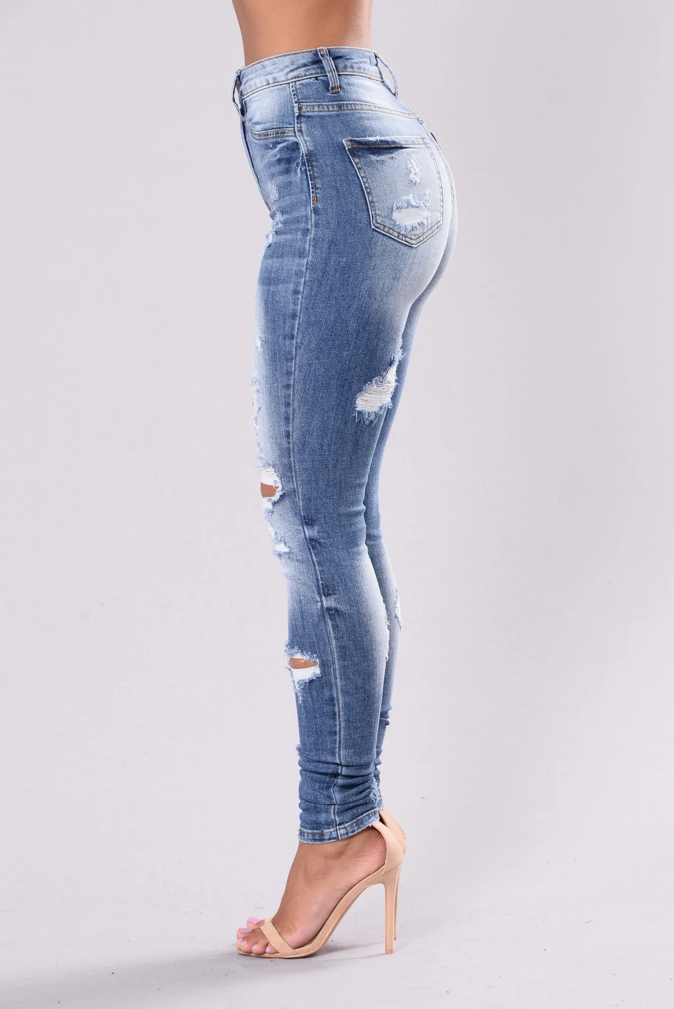 Bet You Won't Forget It Jeans - Medium Blue