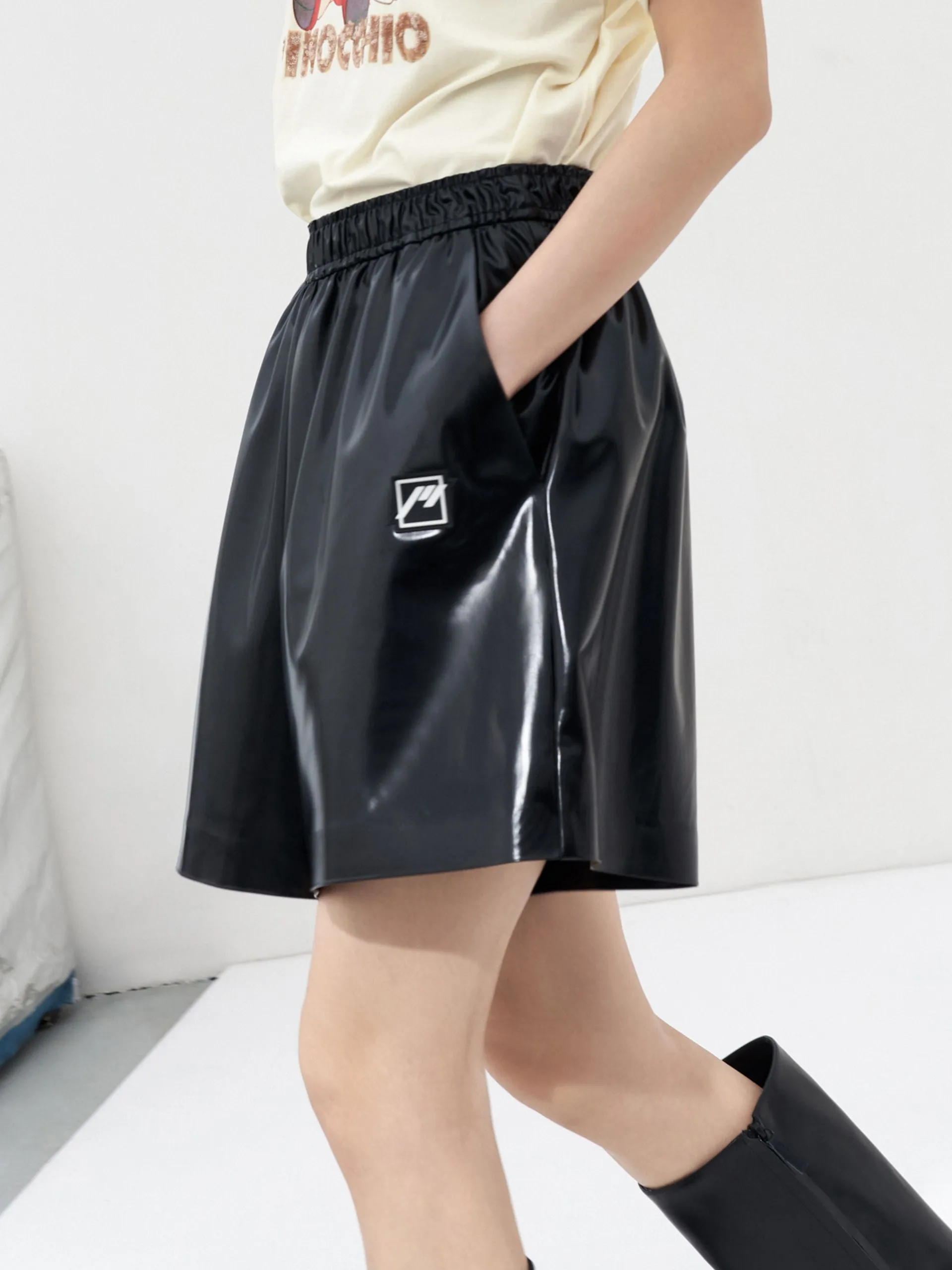 Elastic Waist Casual Shorts