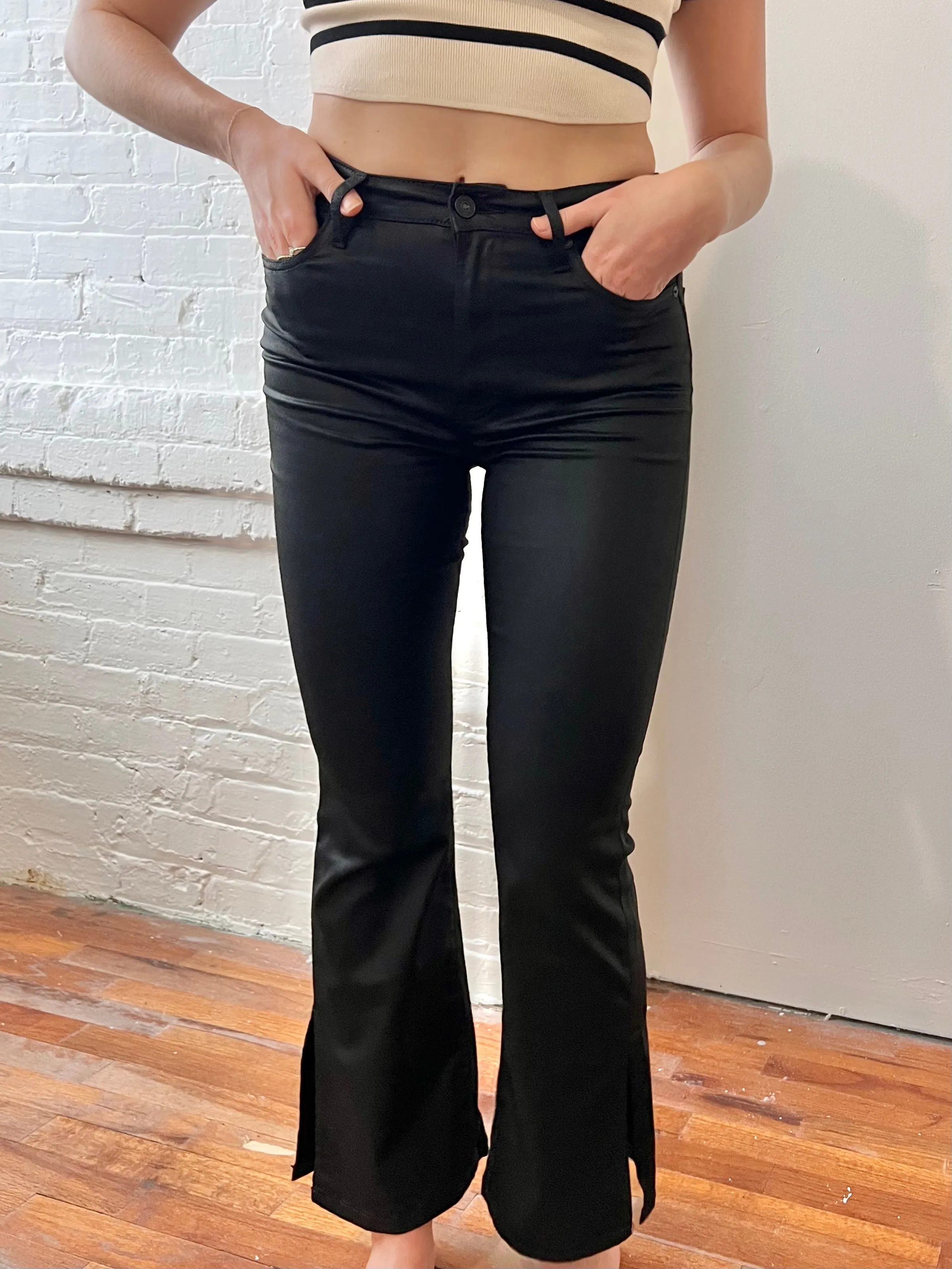 HALSEY HIGH RISE BOOTCUT JEANS IN BLACK