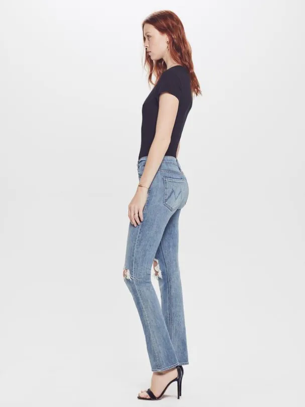 MOTHER - The Runaway Weekender Jeans in Helter Skelter