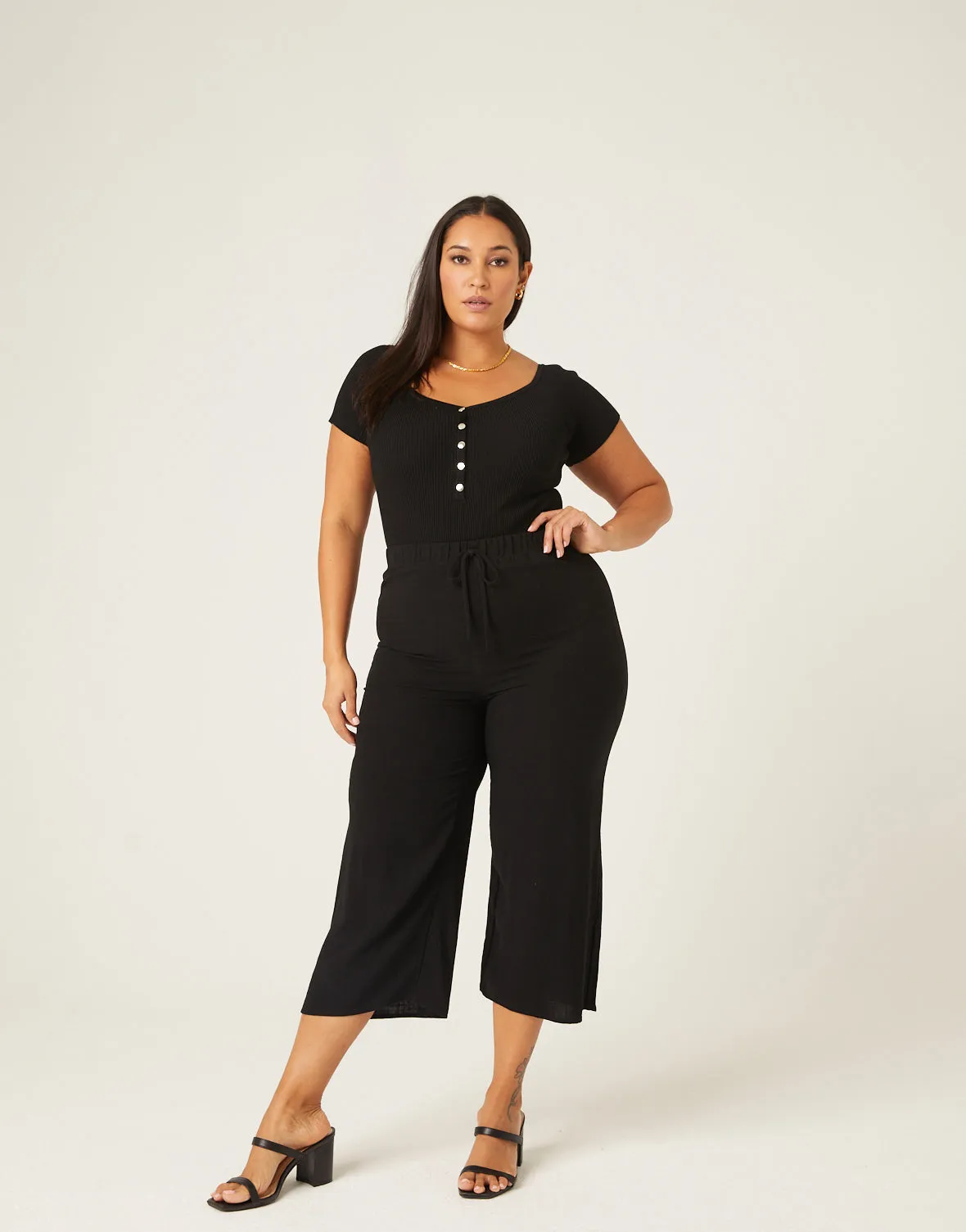 Plus Size Cropped Linen Pants