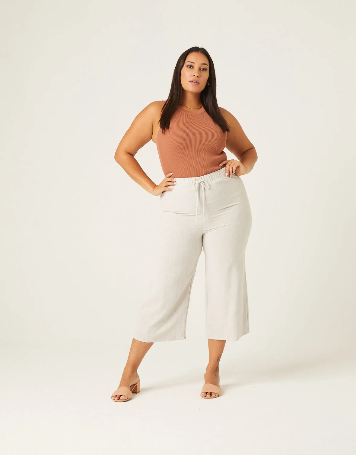 Plus Size Cropped Linen Pants