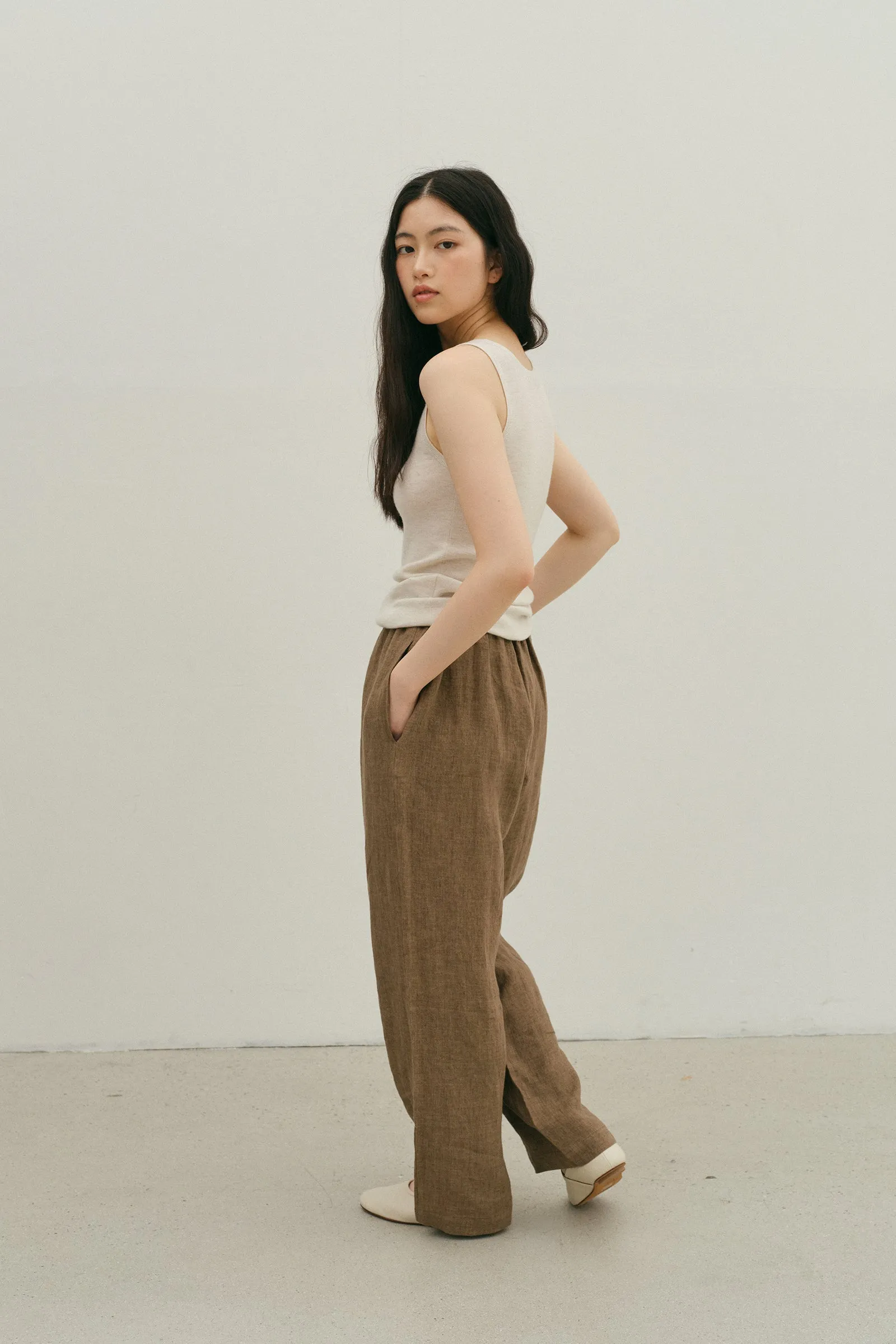 Potter Slacks -- Tumbled French Linen