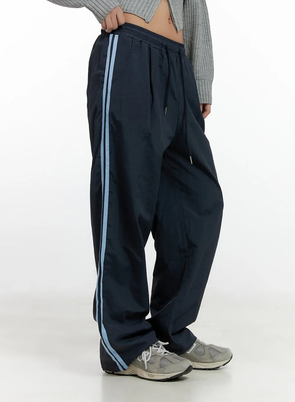 Wide-Leg Contrast Track Pants CN412